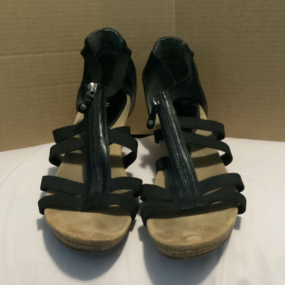 Bass Black Strappy Wedge Sandals